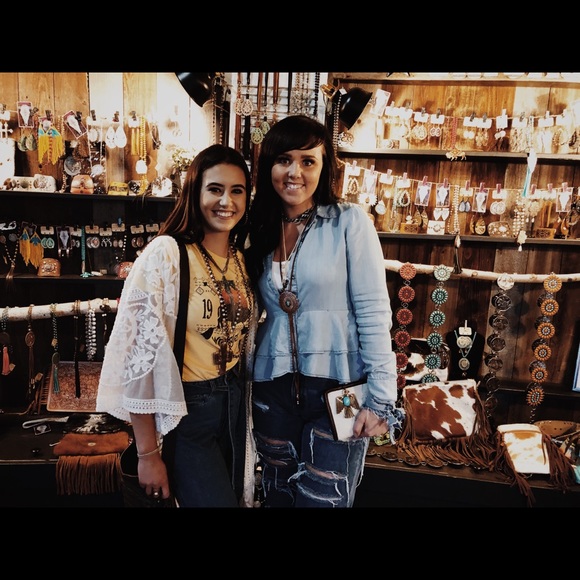 Meet your Posher, Morgan - Picture 1 of 1